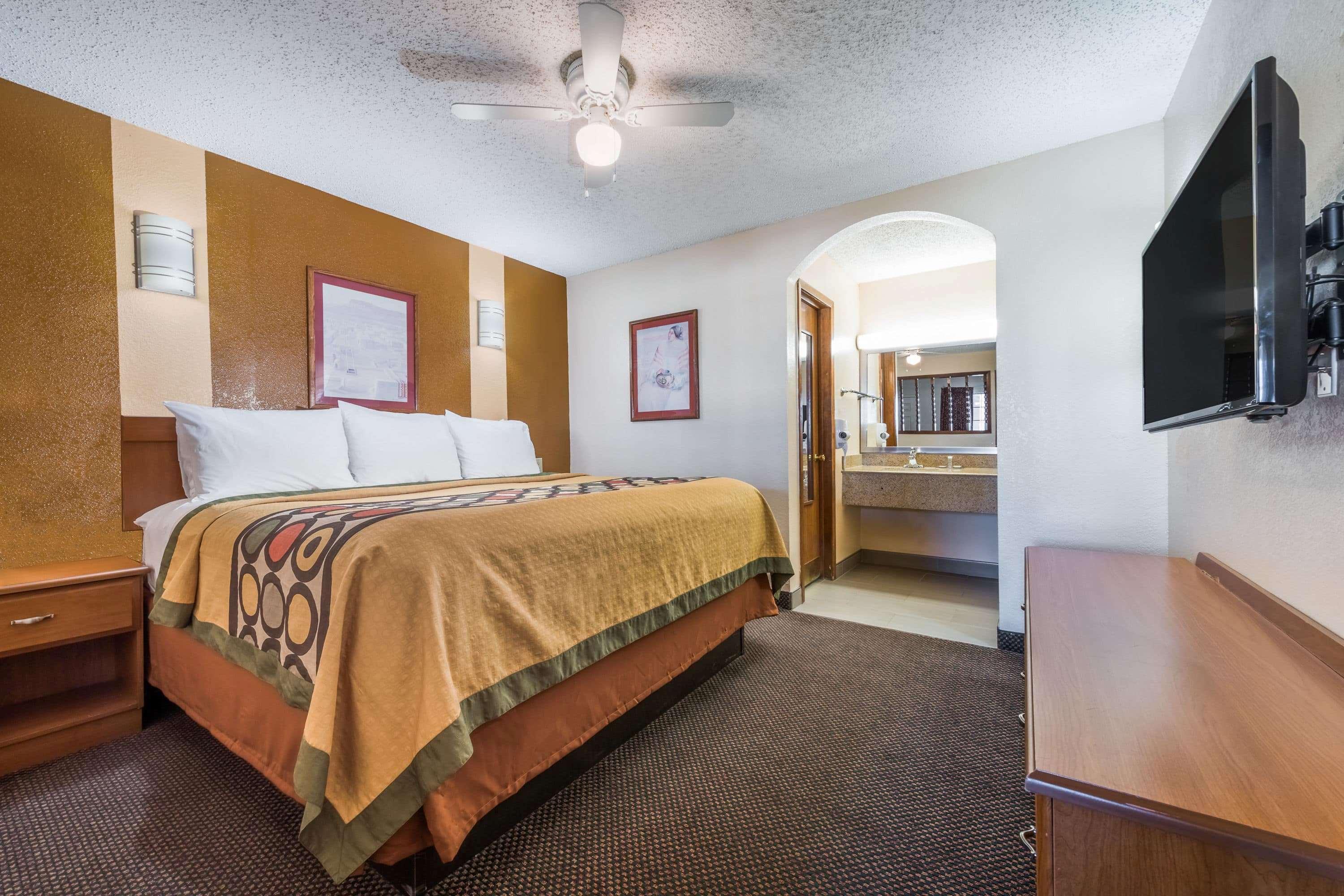 Super 8 By Wyndham Waco/Mall Area Tx Экстерьер фото